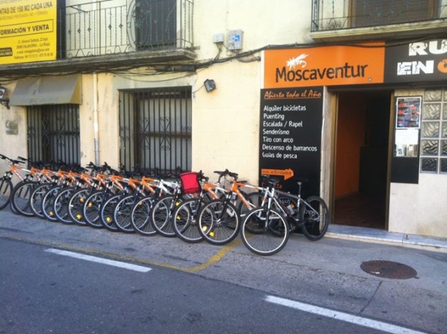  vélos préparés pour l'aventure 